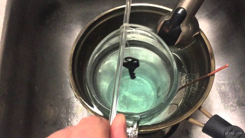 What Metals Does Peracetic Acid Dissolve?