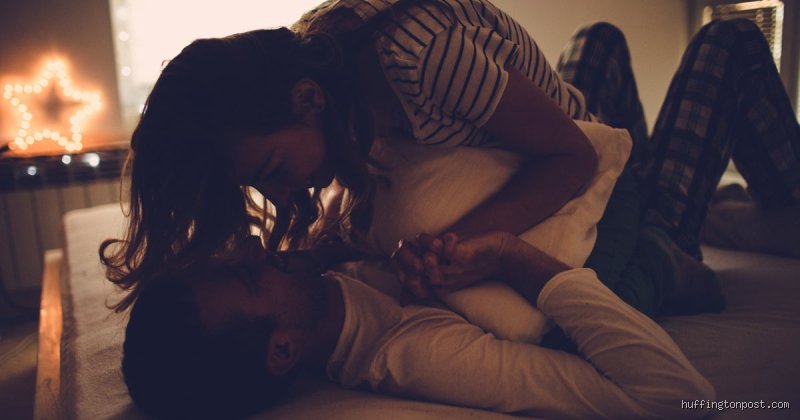 Beyond the Screen: What Do the Happiest Couples Do Before Bed to Stay Connected?