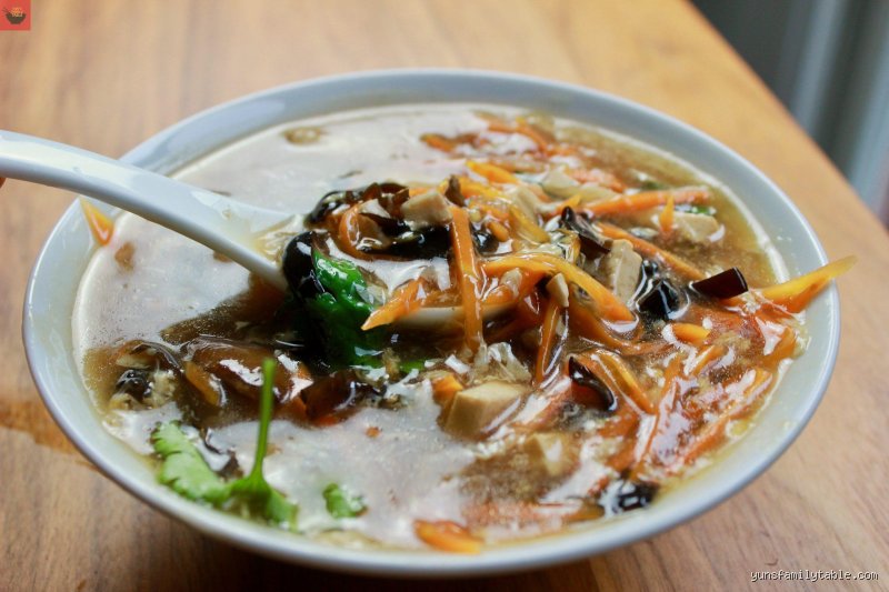 Why the Soul of Authentic Hot and Sour Soup Hinges Entirely on Chinkiang Black Vinegar
