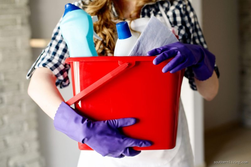 What do professional house cleaners use to make the house smell so good?