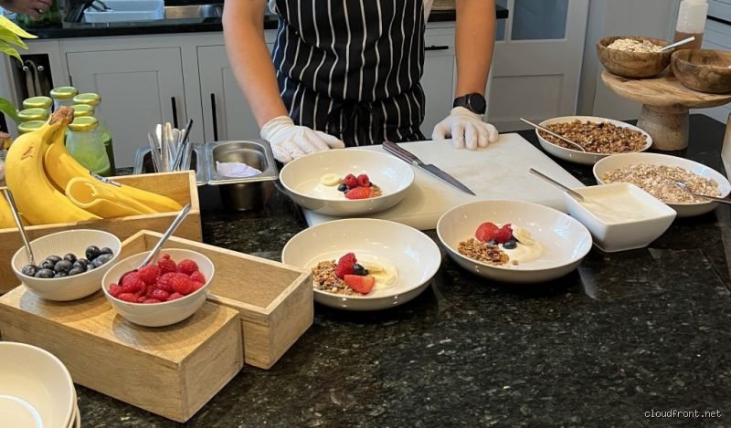 What does Novak Djokovic eat for breakfast?