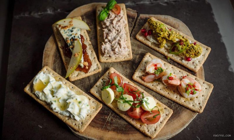What to Snack on Instead of Bread: Low-Carb Alternatives to Kick the Baguette Habit