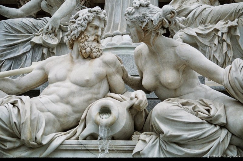 The Divine Body Count: Decoding Who is Zeus’ Favorite Lover in Greek Mythology