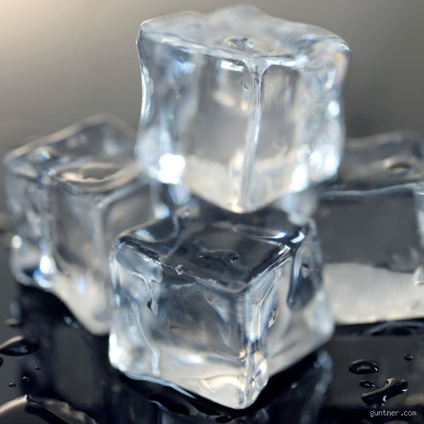 Why Is Japanese Ice So Clear? The Secret Science of Japan’s Hyper-Transparent Ice Craze
