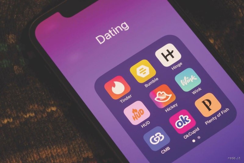 Do People Still Use Tinder in 2026? The Raw Truth Behind Swiping Culture