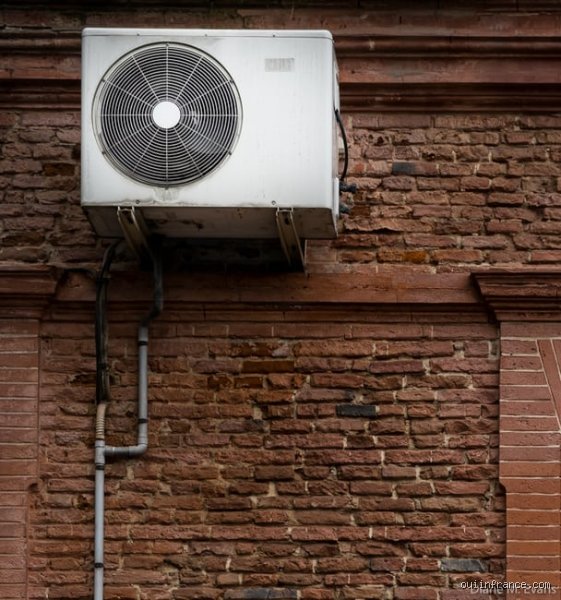 The Great Hexagonal Chill: How Common Is AC in France Really?