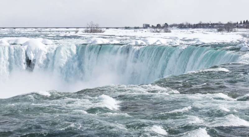The Frozen Illusion: Why Niagara Falls Doesn't Actually Freeze When Winter Turns Brutal