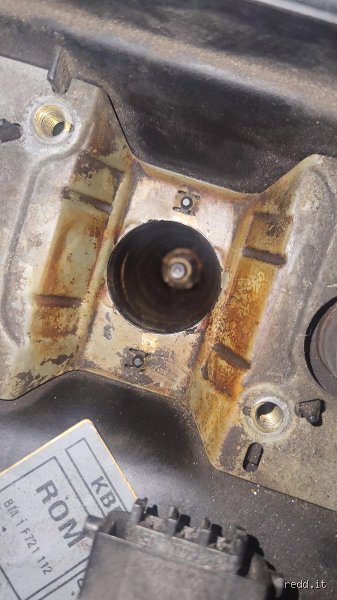 Will Acetone Dissolve Steel? The Hard Chemistry Behind Industrial Solvents and Ferrous Metals