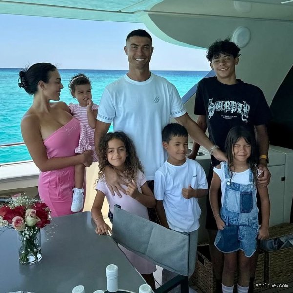 Did Georgina have kids before meeting Ronaldo?