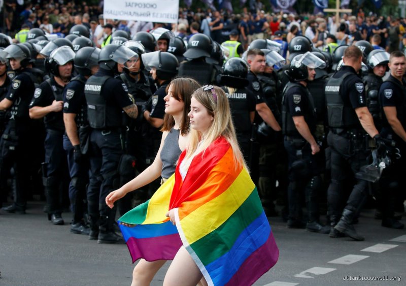 Navigating the Gray Area: Is LGBTQ Illegal in Ukraine and What is the Real Situation on the Ground?