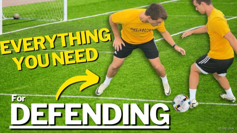Where to look when defending football? The split-second ocular secrets of elite center-backs