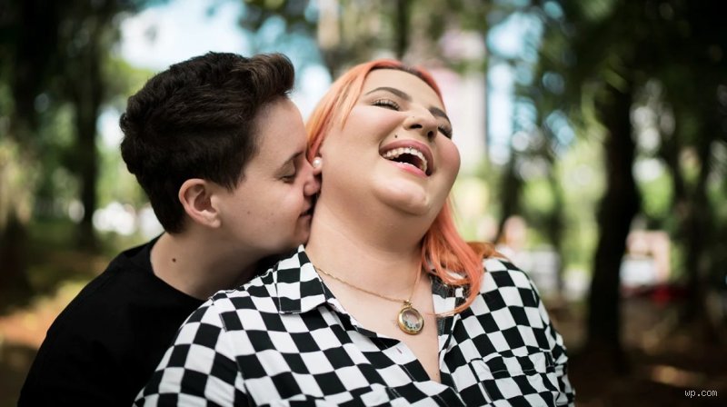 Beyond the Binary: What Does a Pansexual Person Like and How Attraction Works Outside Traditional Gender Boxes